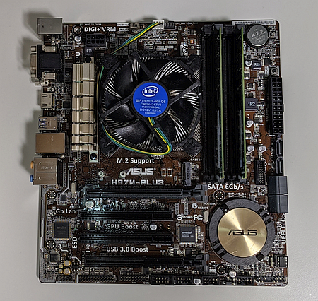 ケース Antec/ CPUIntel /マザーボード/メモリ/電源5点セット ケース Antec/ CPUIntel /マザーボード/メモリ/電源5点セット